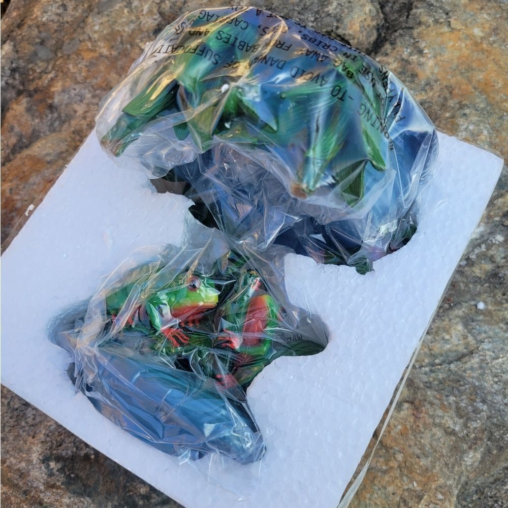 Frog Handpainted Trinket Box‎ - Picture 12 of 12